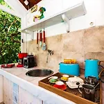 펜션 Family Four Bedroom With Pool