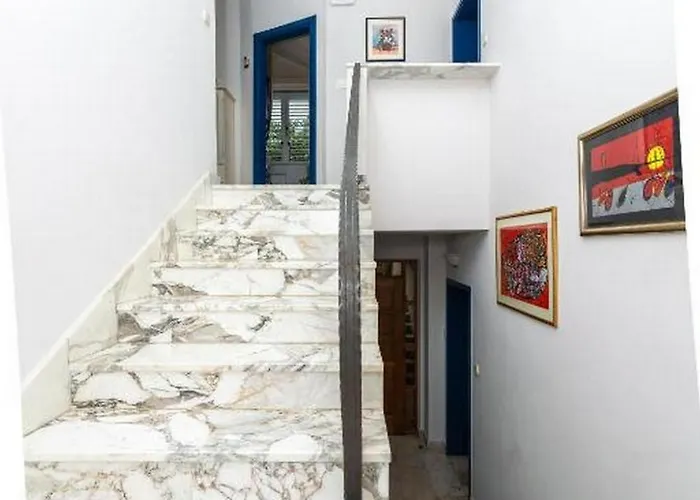 Family Four Bedroom With Pool Vakantiehuis *