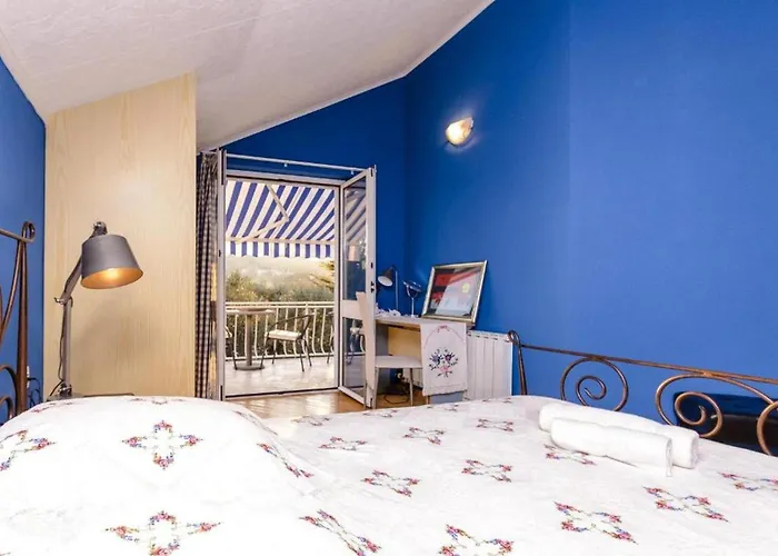Family Four Bedroom With Pool Vakantiehuis