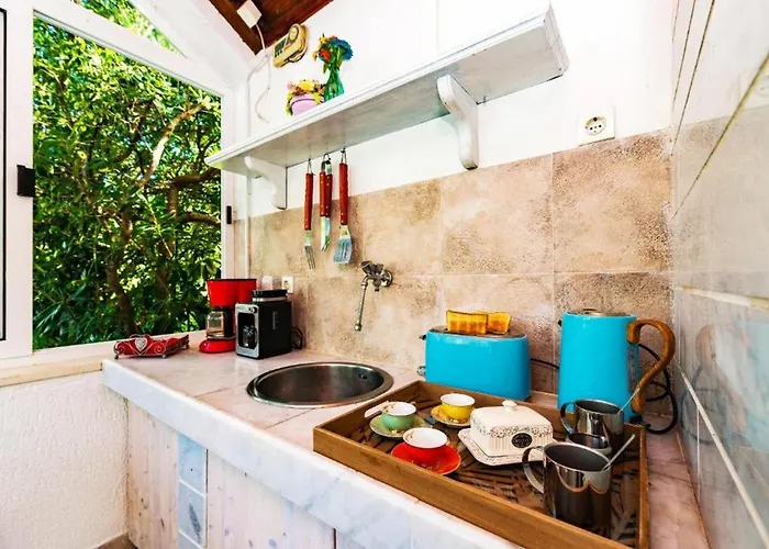 Vakantiehuis Family Four Bedroom With Pool