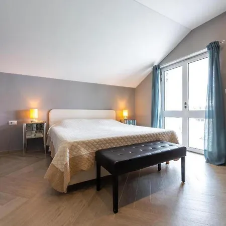 Family Four Bedroom With Pool