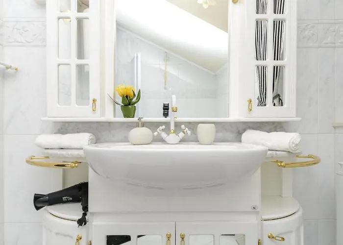 Family Four Bedroom With Pool Tatil Evi Mlini