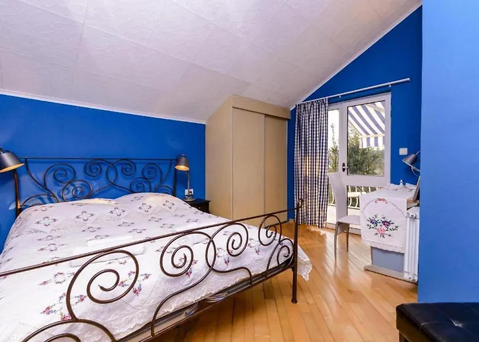 Family Four Bedroom With Pool Tatil Evi Mlini